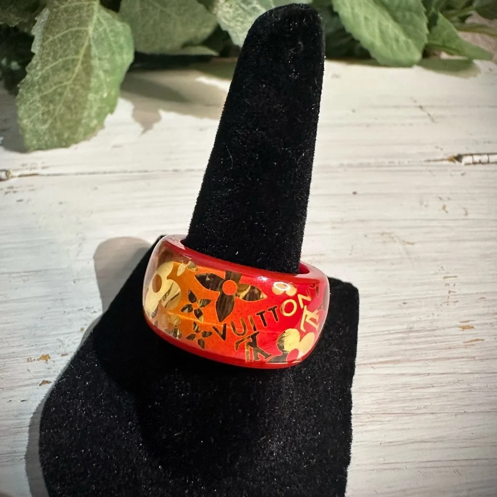 Louis Vuitton Orange and Gold Floral Ring - Picture 6 of 8